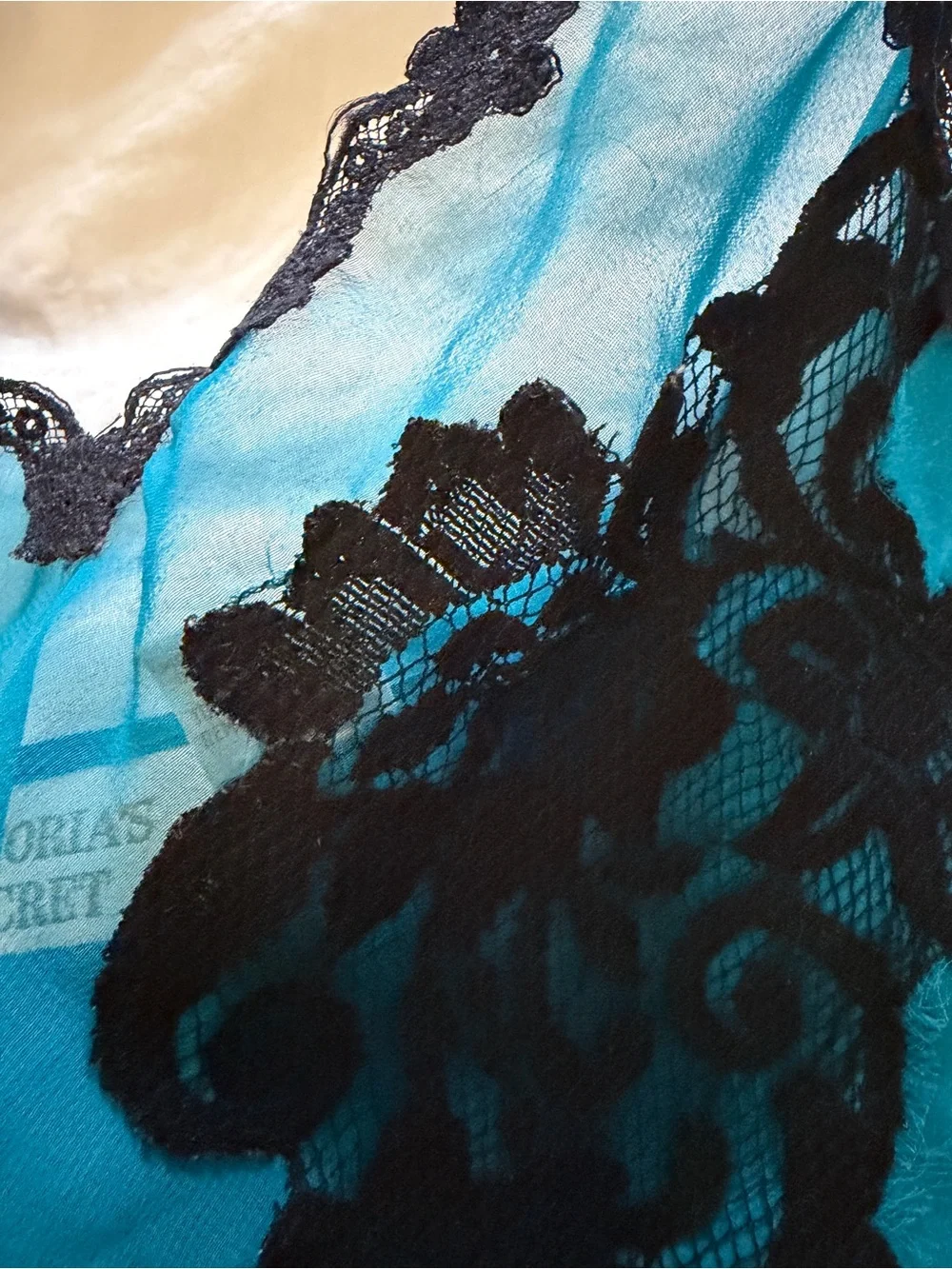 Gold Label VS 80s December Nights Teal and Black Satin Slip Size Small